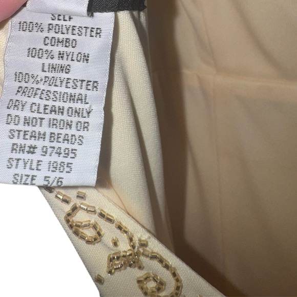 Dave & Johnny Beaded Formal Dress Champagne Yellow/Gold Size 5/6 - Picture 6 of 14
